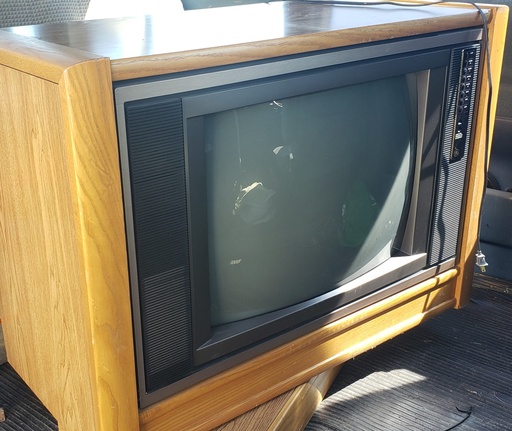 GE Floor Model TV (1989)