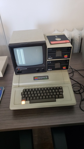 Apple 2 Plus (1979-1982)